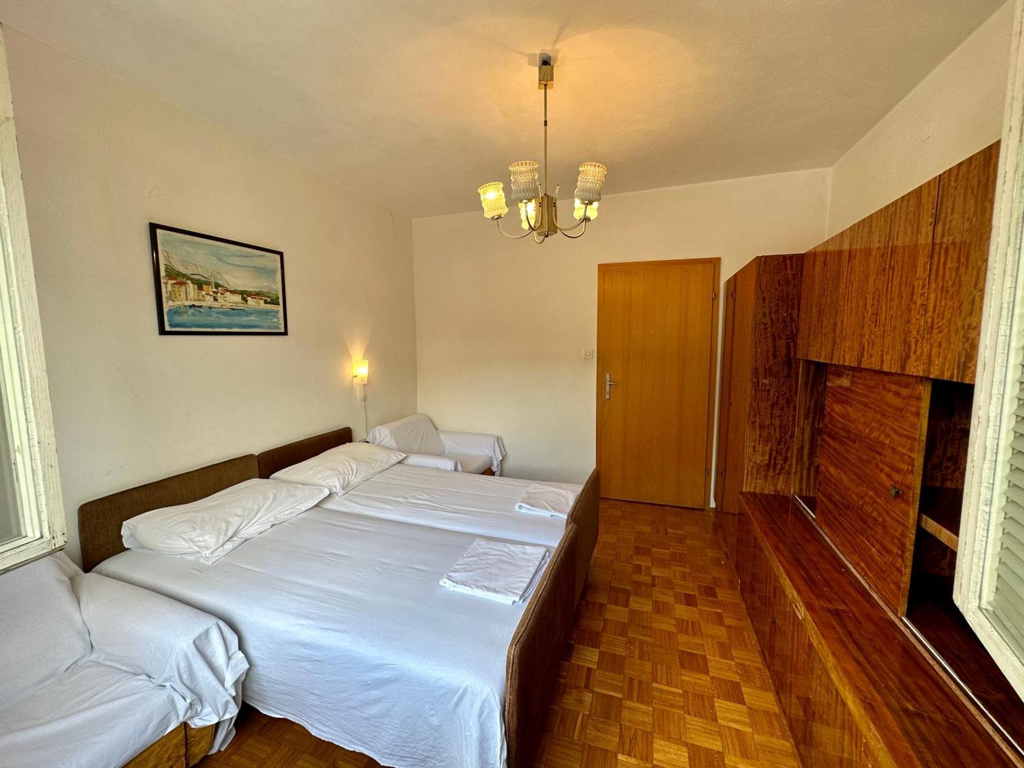 Apartman Neno ดรามัลย์ ภายนอก รูปภาพ